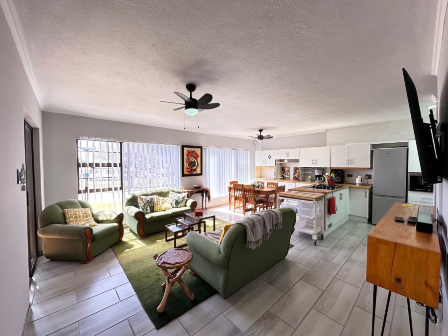 3 Bedroom Property for Sale in Mossel Bay Central Western Cape